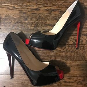 Christian louboutin very prive pump